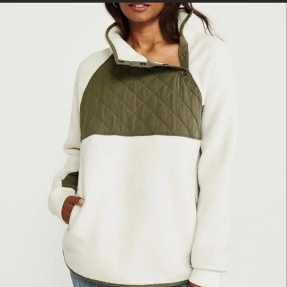 Abercrombie & Fitch White and Olive Jacket - Picture 2 of 12